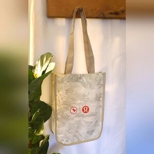 🍋 Lululemon Reusable Bag